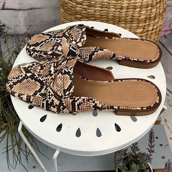 ASOS Design Majestic Mule Loafer in Natural Snake Women’s 10 - Picture 3 of 7